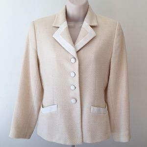 Albert Nipon Suit Off White Size 4P Vintage